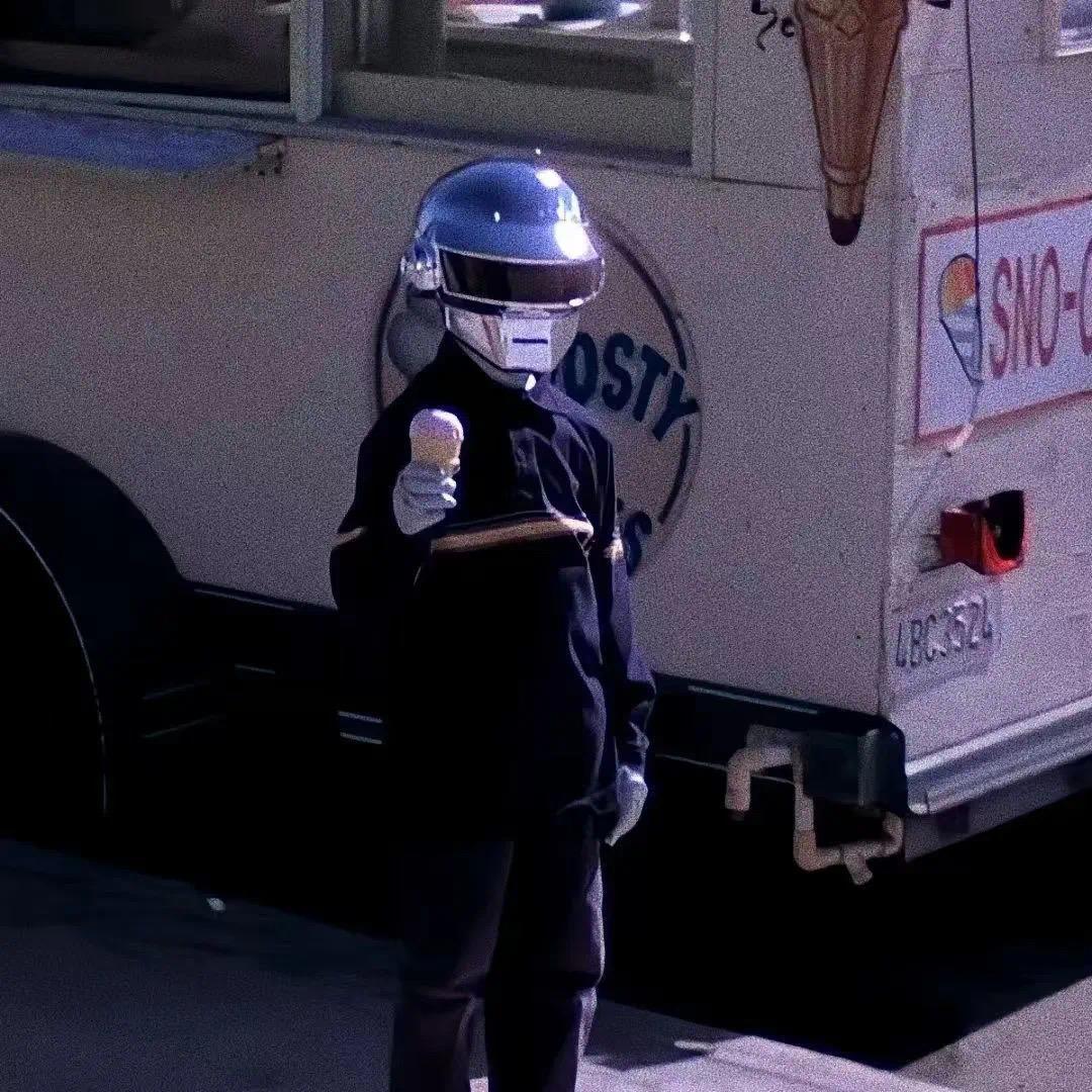 睡醒发现媳妇软软的原来是漏气了