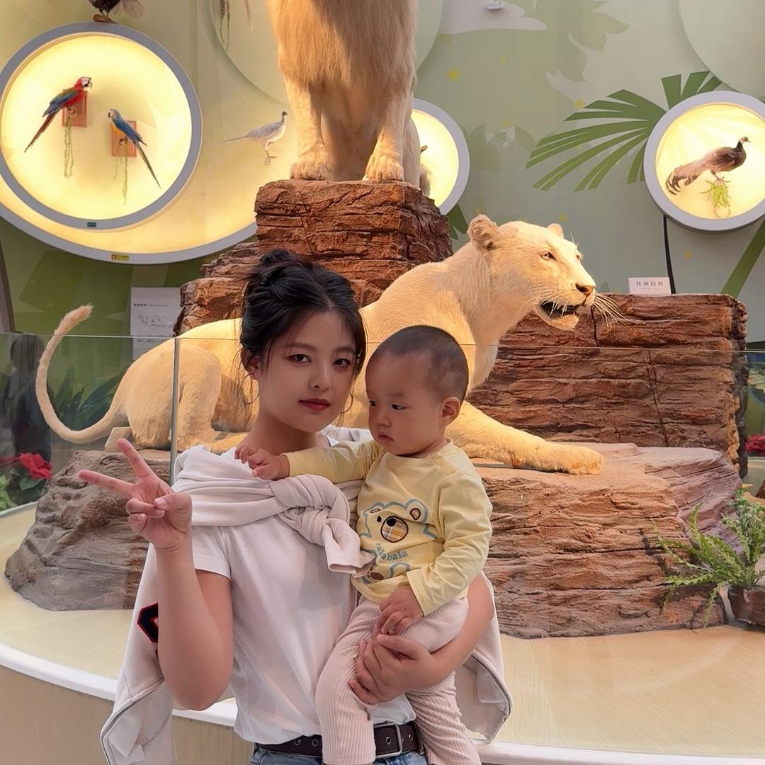 叶赫那拉·丹（新手妈妈）