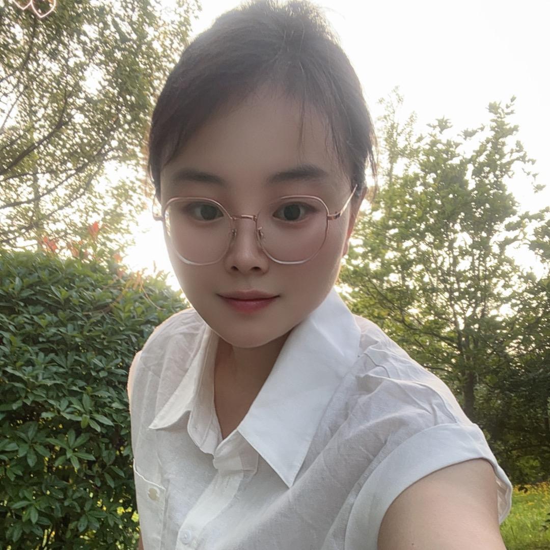 大美是个小个子哦
