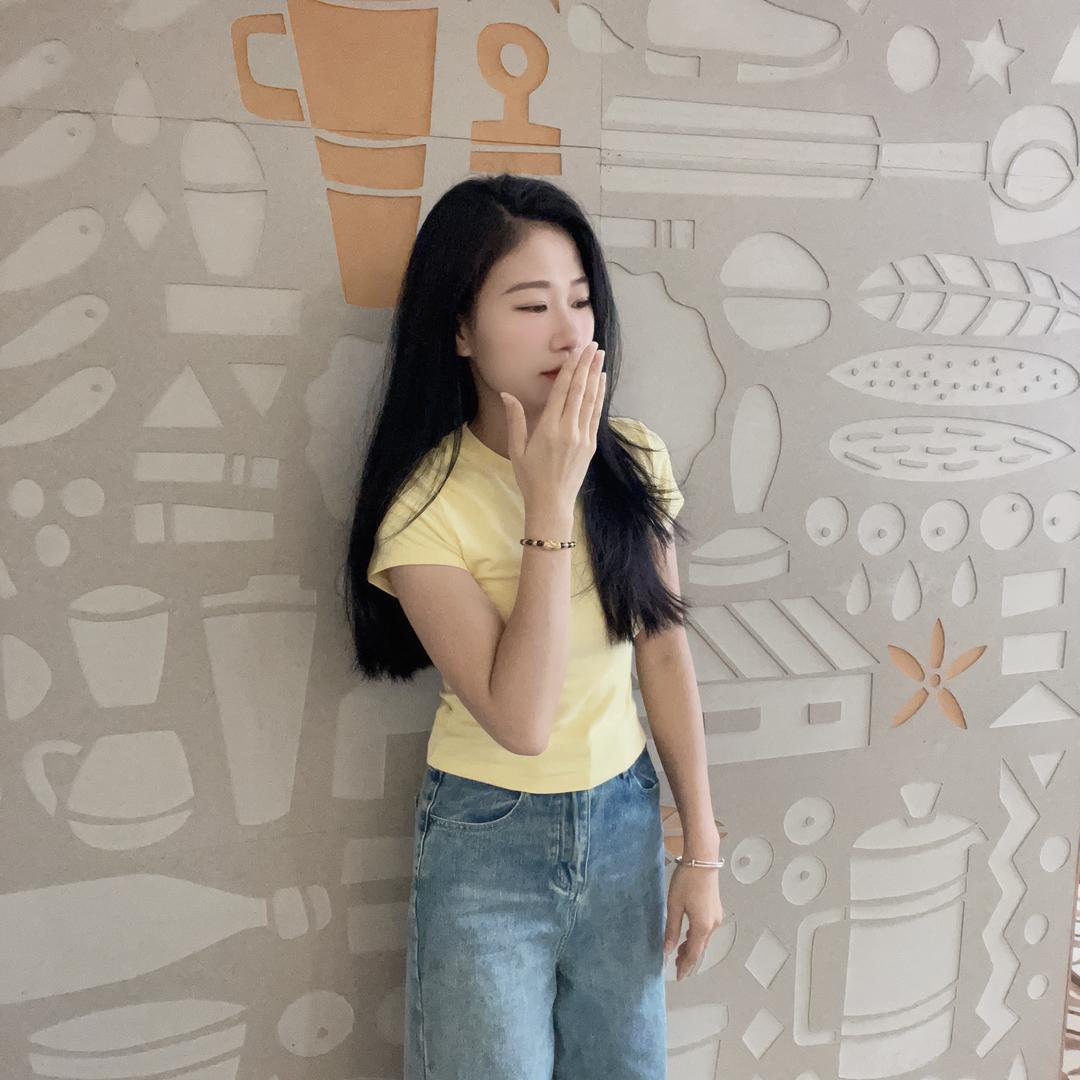 黄小姐姐