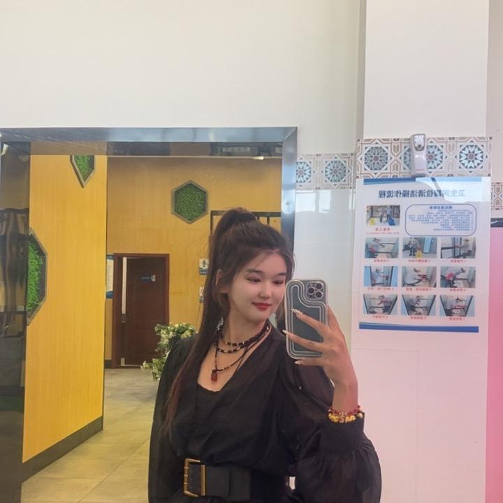 🥷  爱ta好难a  -