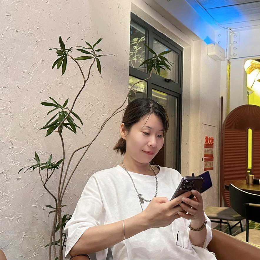 王含的部分日常生活