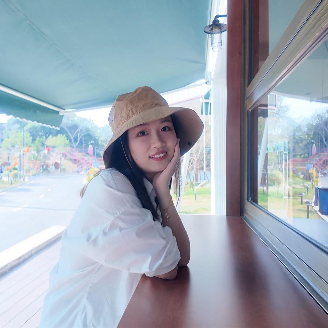 罗罗Lynn