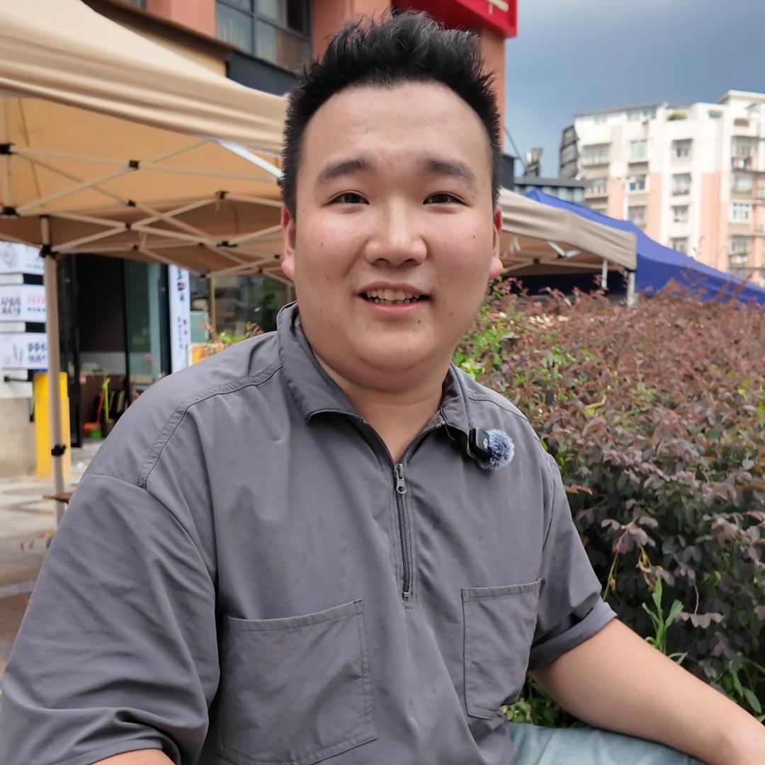 卖烤串的小王（犇犇牛牛牛）