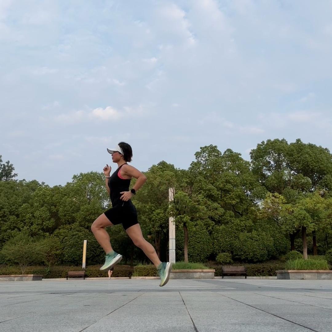 阿朱🎤首播早上7：10