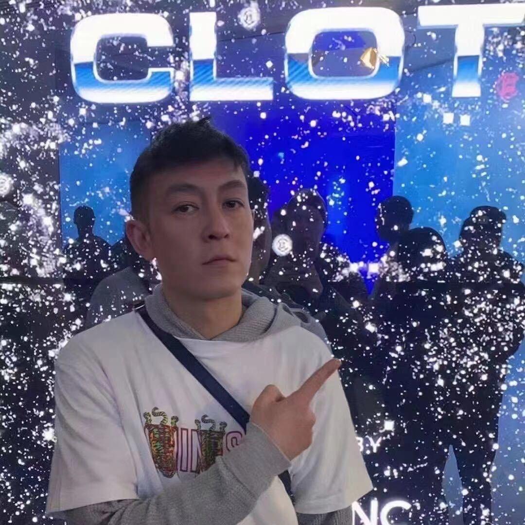 ㅤㅤㅤㅤ Leo