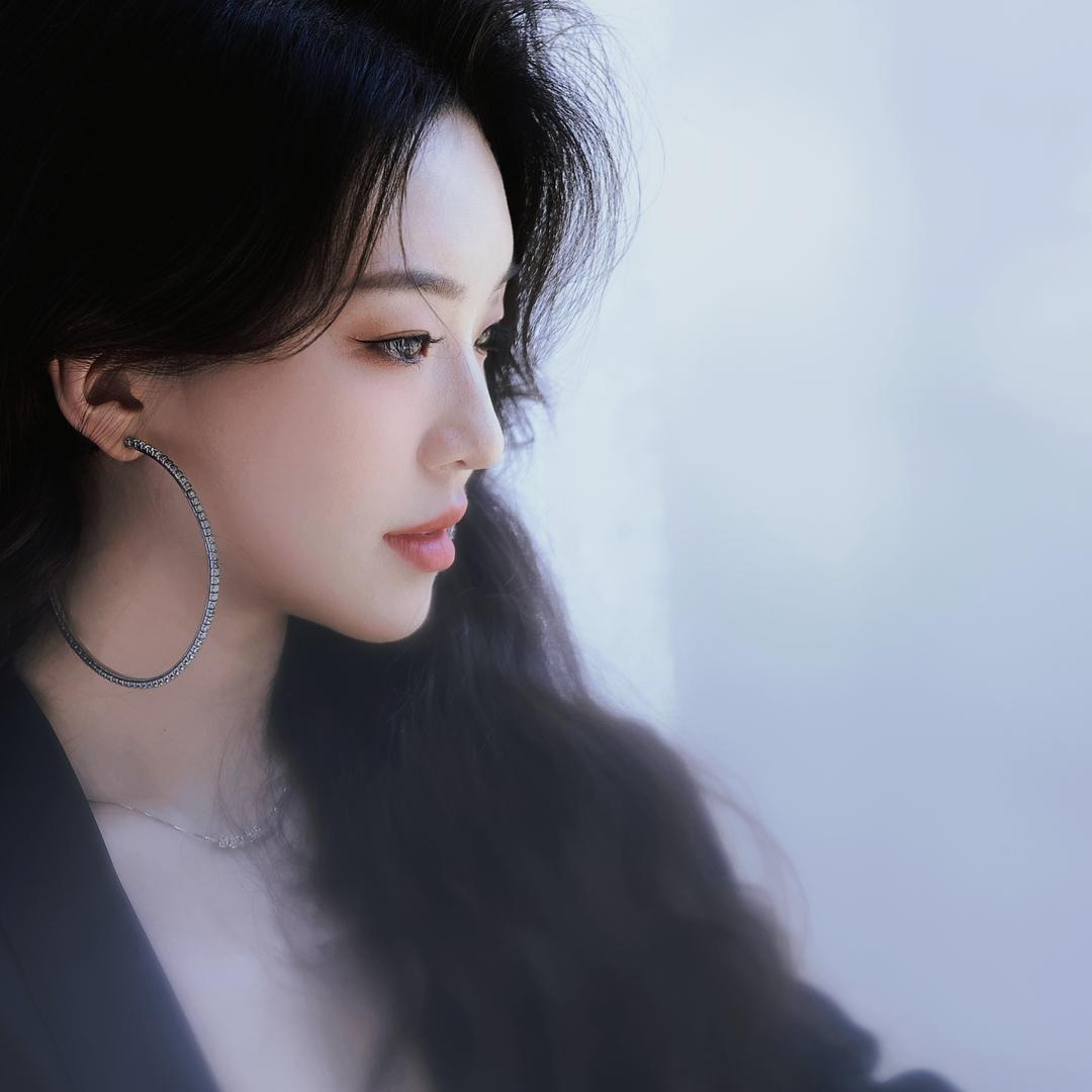 在努力的Martina