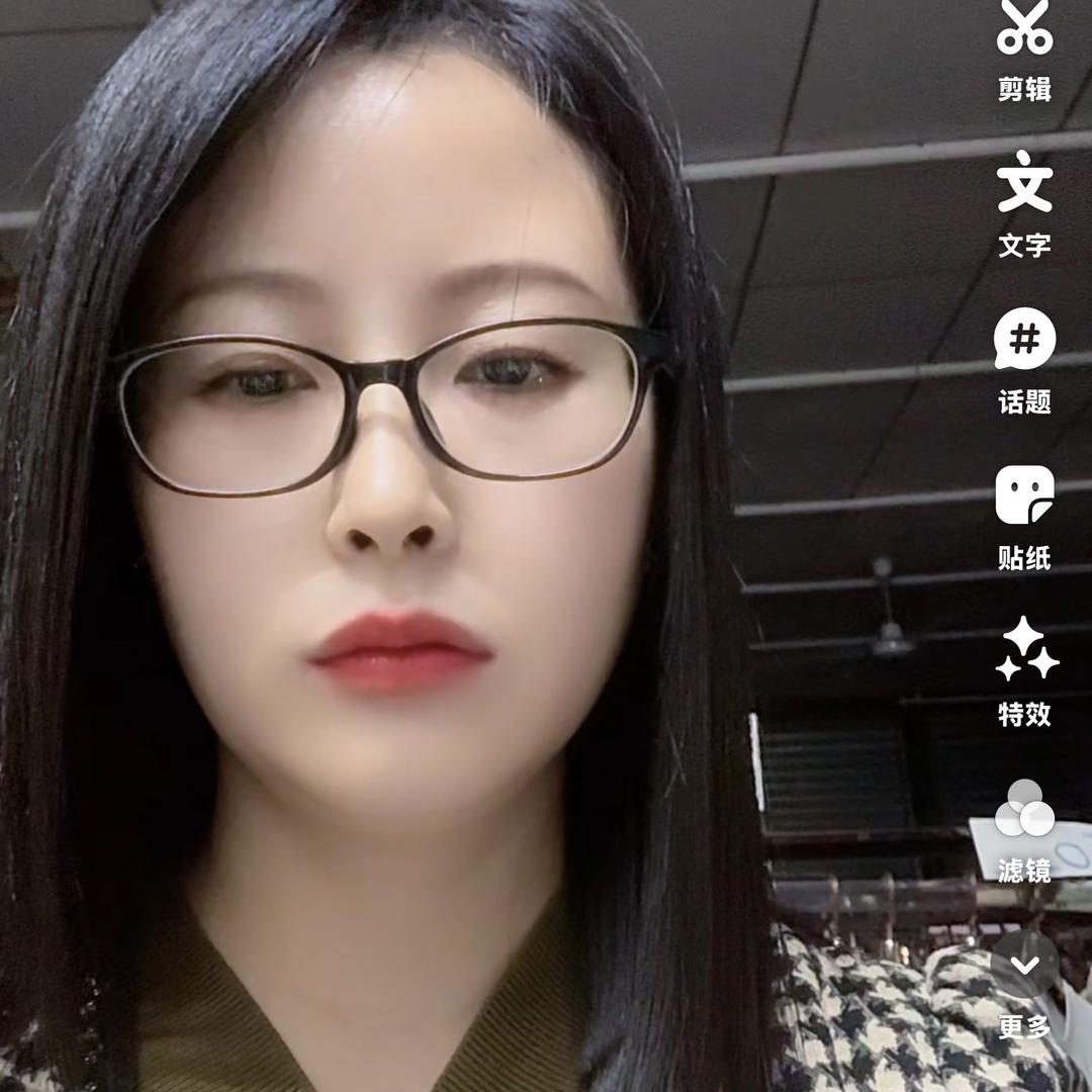 崇州梓潼左小妹