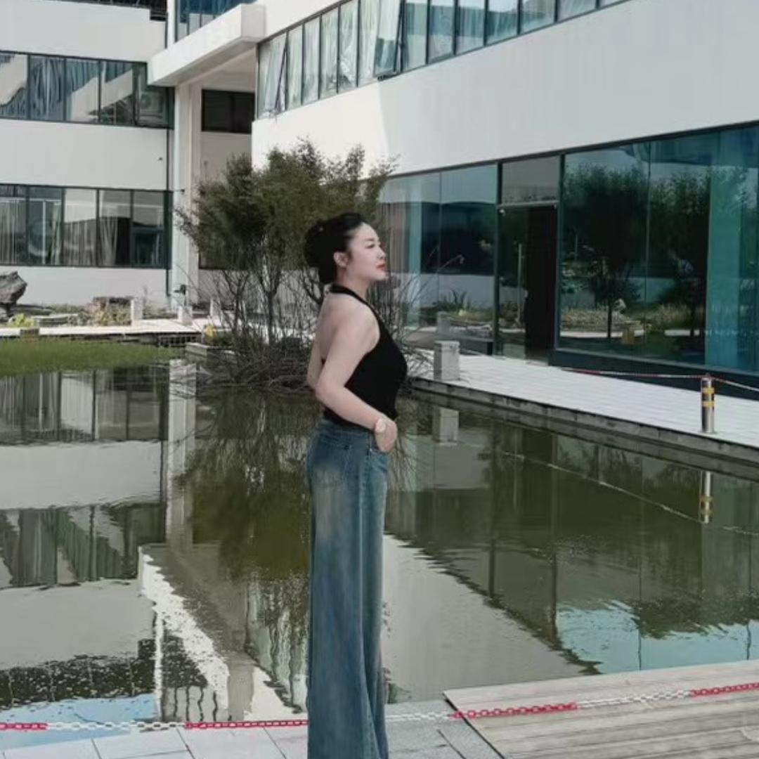 依总