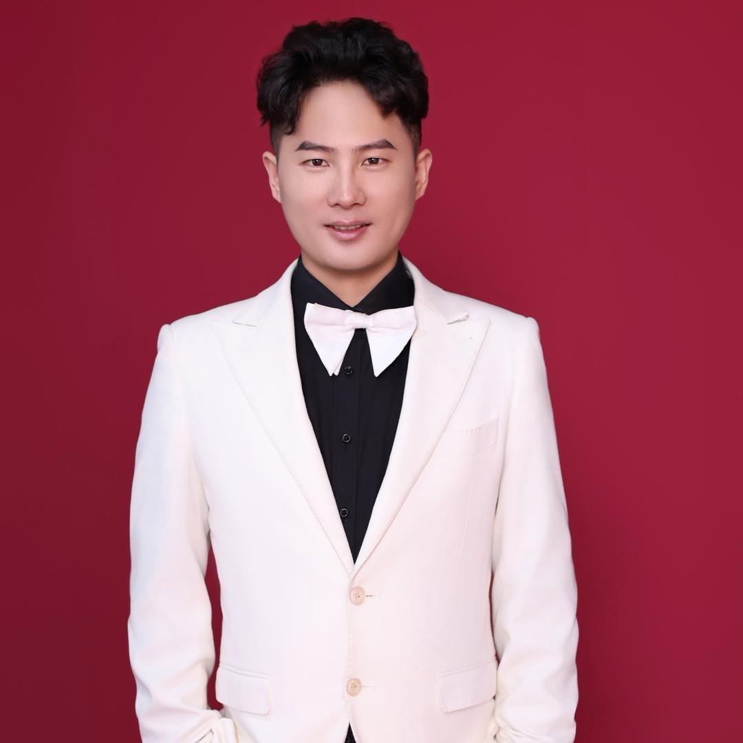 轩哥倾听33文具店