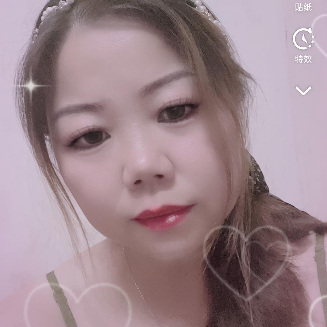 李琼