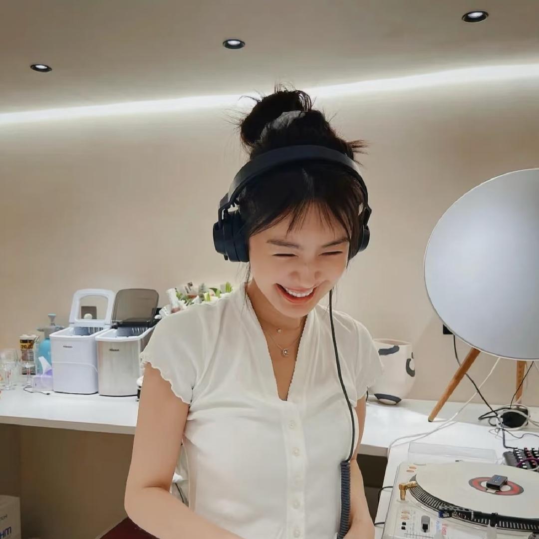 豹纹J