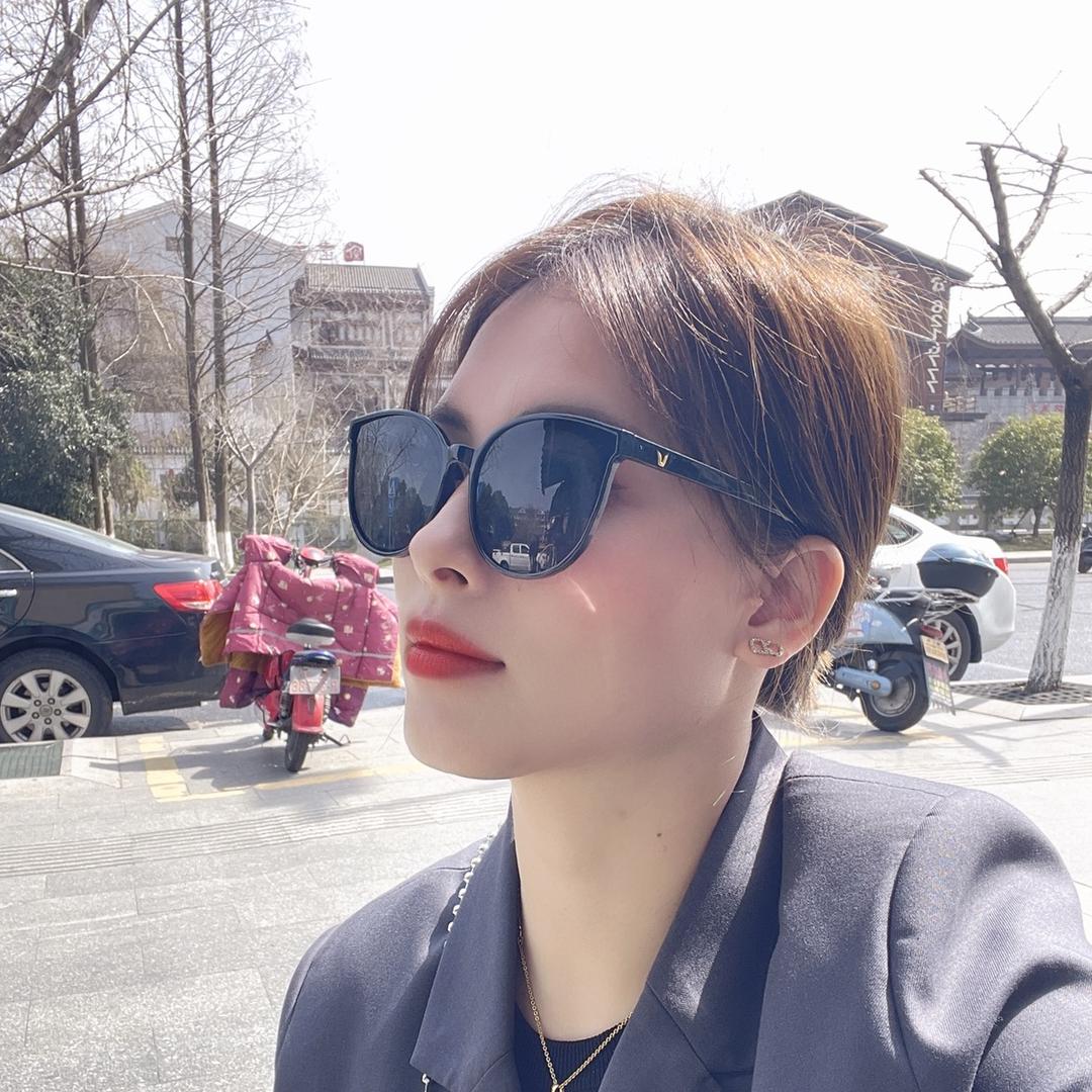 长兴李李的美甲美睫