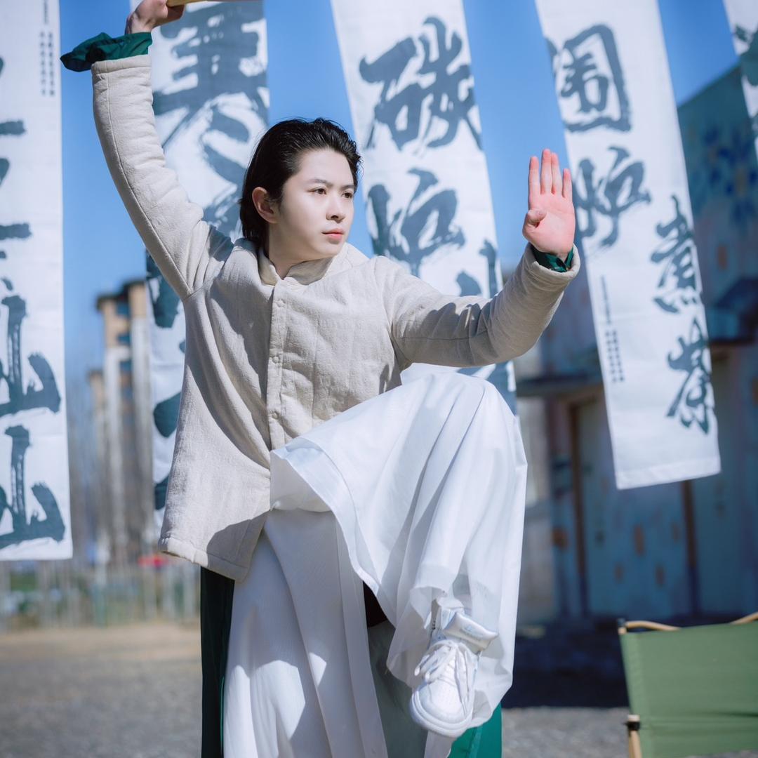 武当师满-八段锦(长安苏客)