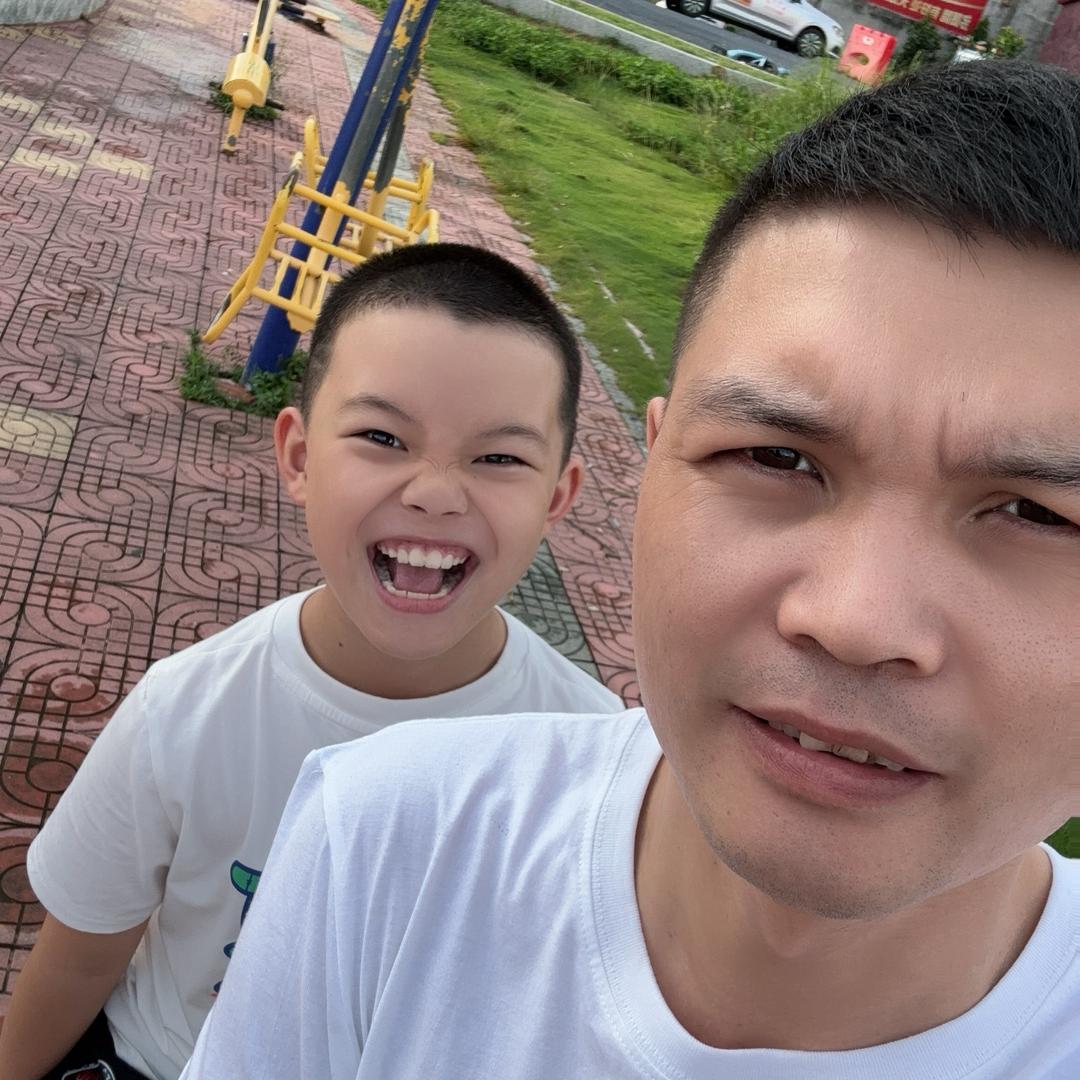 何：H·ᰔᩚe ྀི