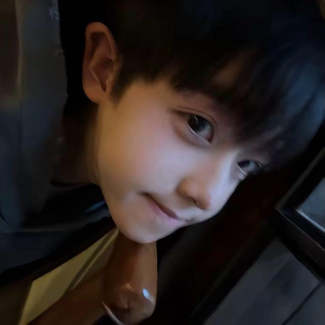 小帅（地铁逃生）