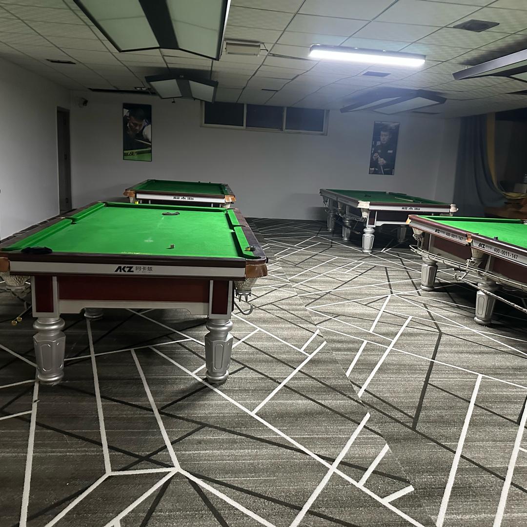 居厢璟点台球俱乐部