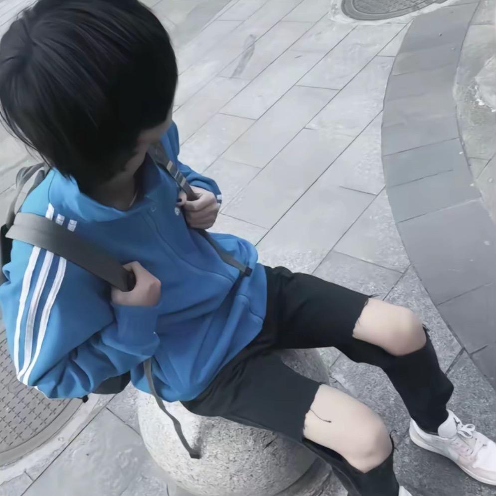 我才不会哭呢TvT