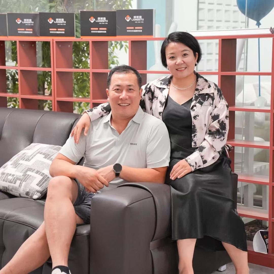 强仔:香河家具工厂