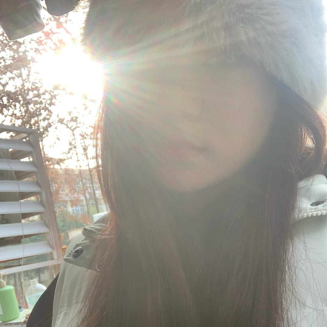 蓝桉                 .