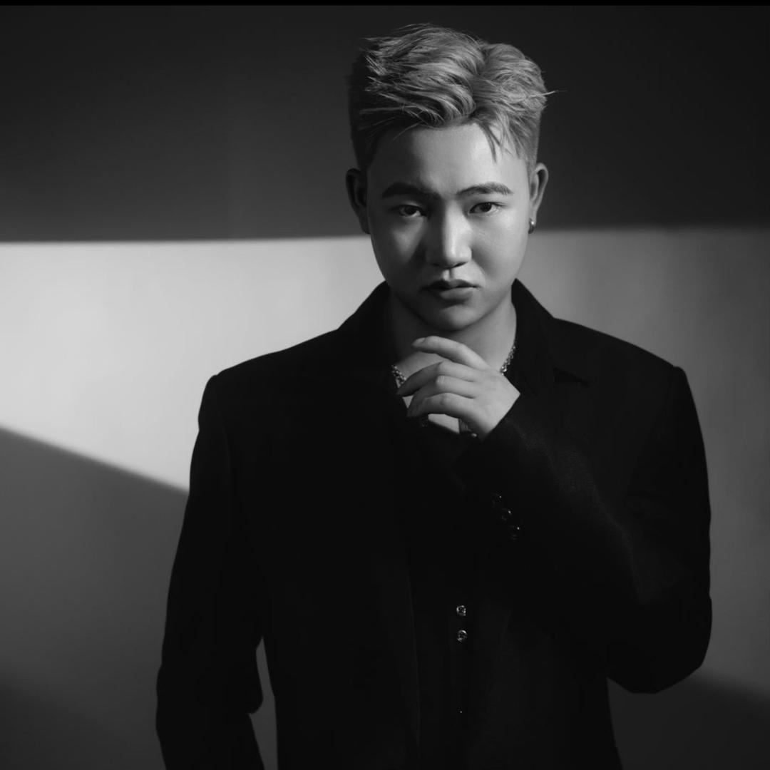 意光男士•罗Sir