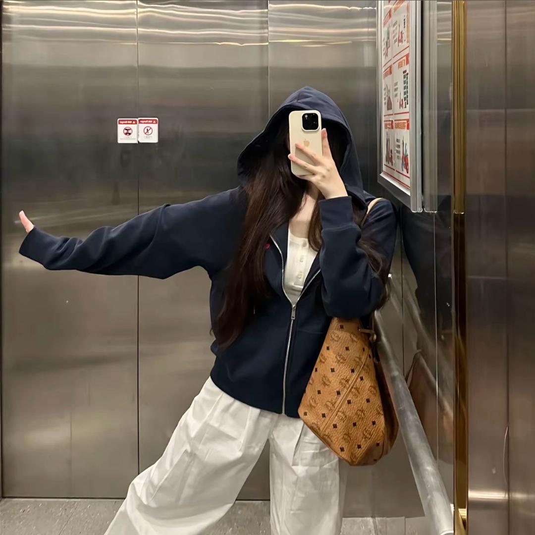 ✨E //.B悦月