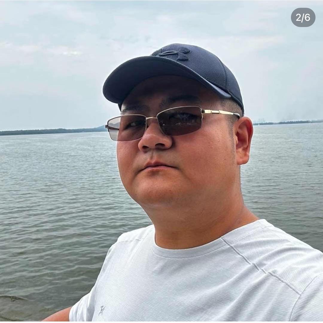 天道酬勤 厚德载物