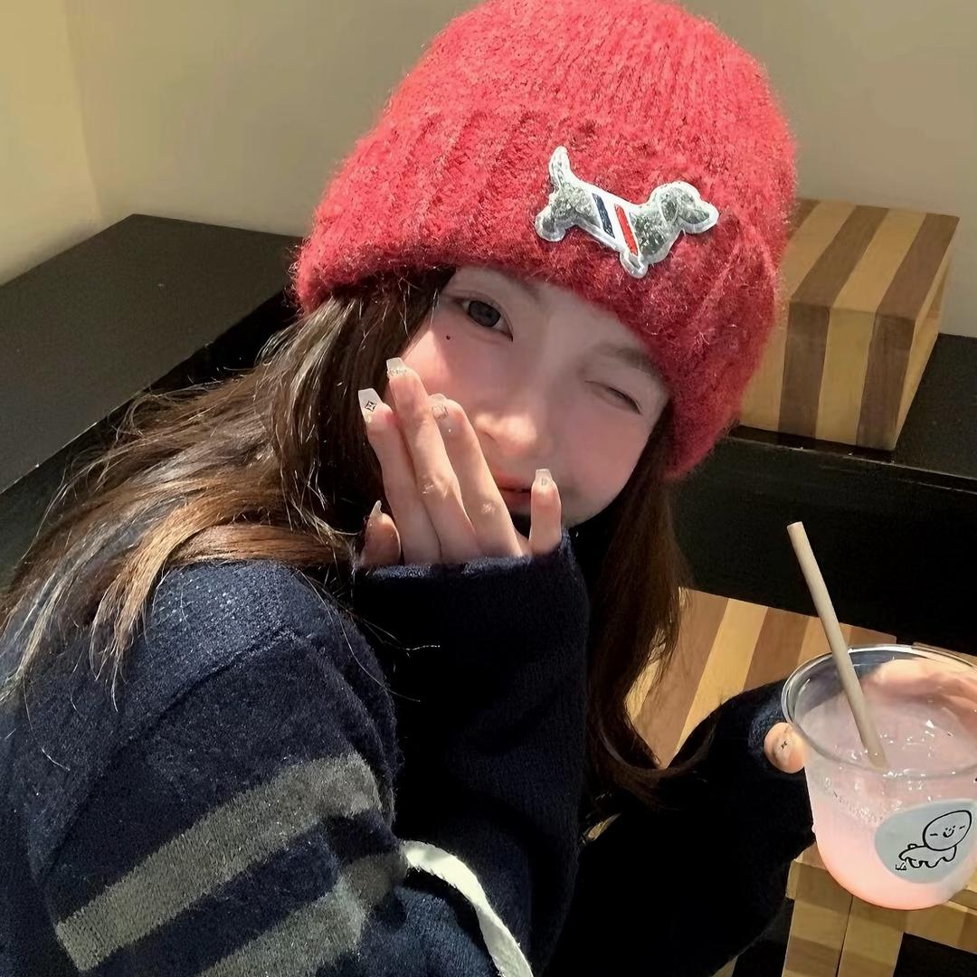 卷个泡芙吃⑅゜