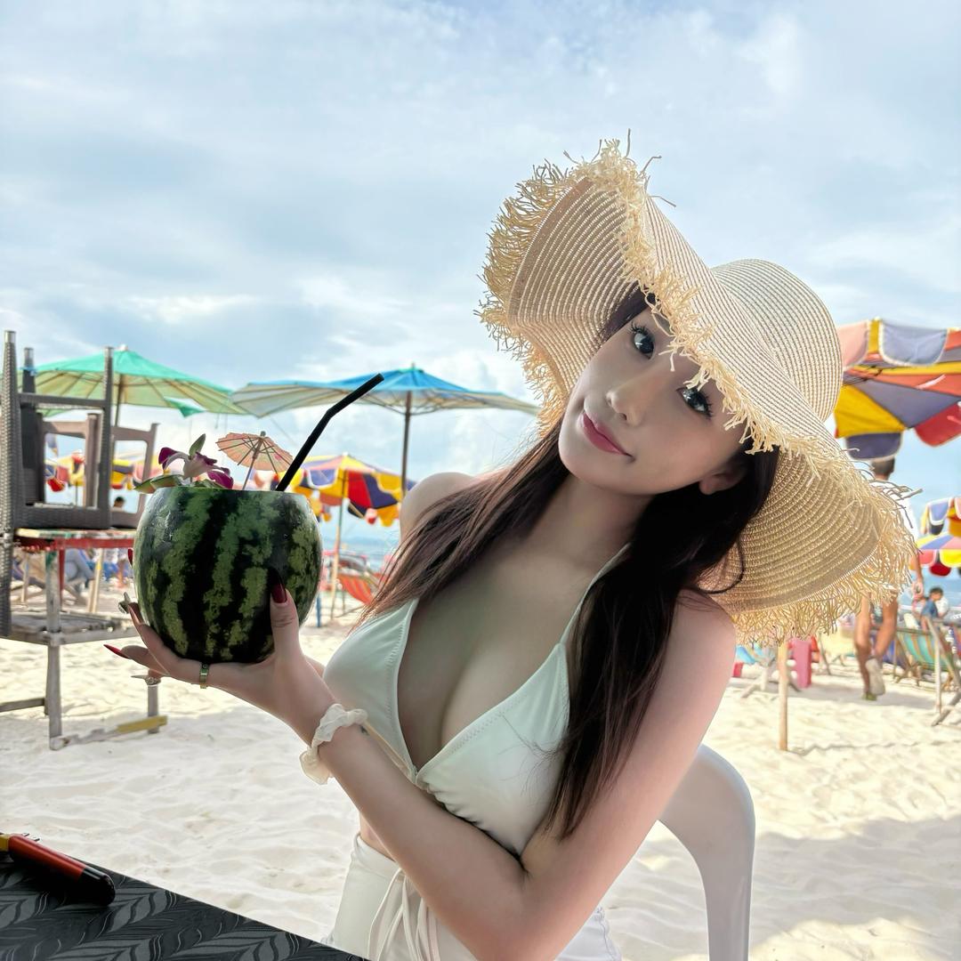 娜娜米