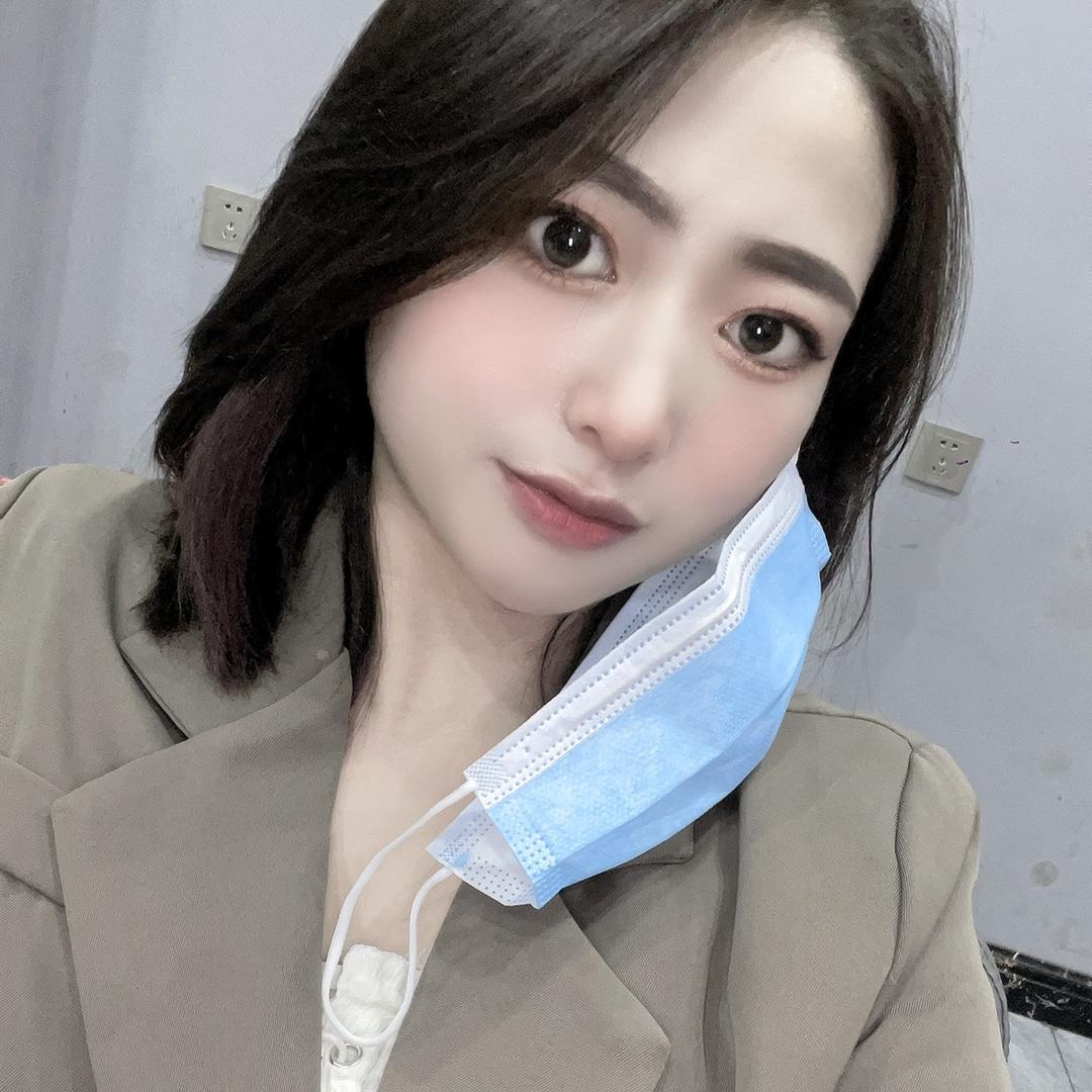 小杨莉（努力发财版）