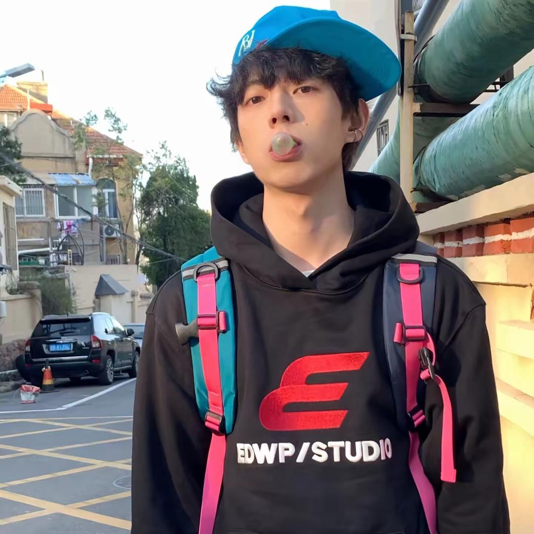 UGF拳击酒吧小洋