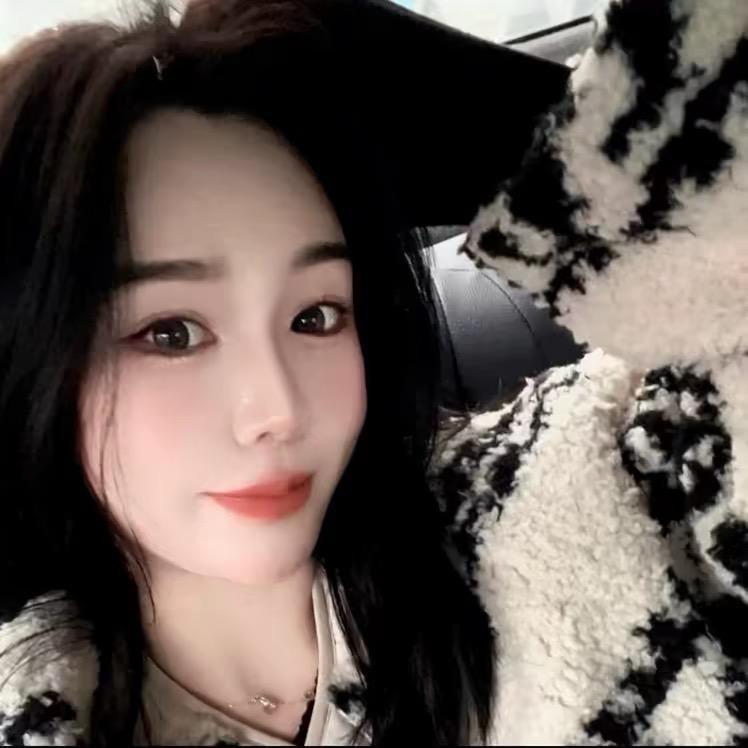 Chloe.竹竹