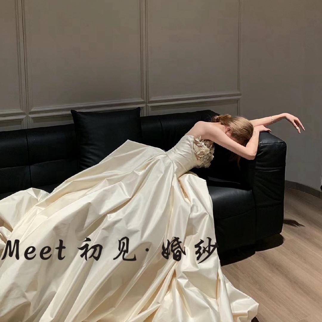 Meet初见·婚纱官方号