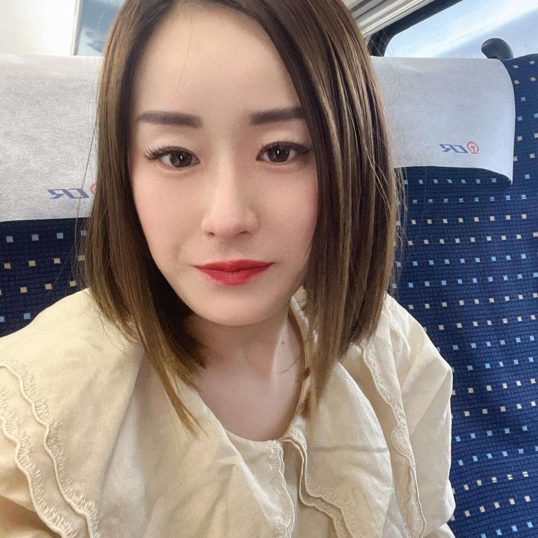 周天佑果园（爱媛果冻橙在橱窗）