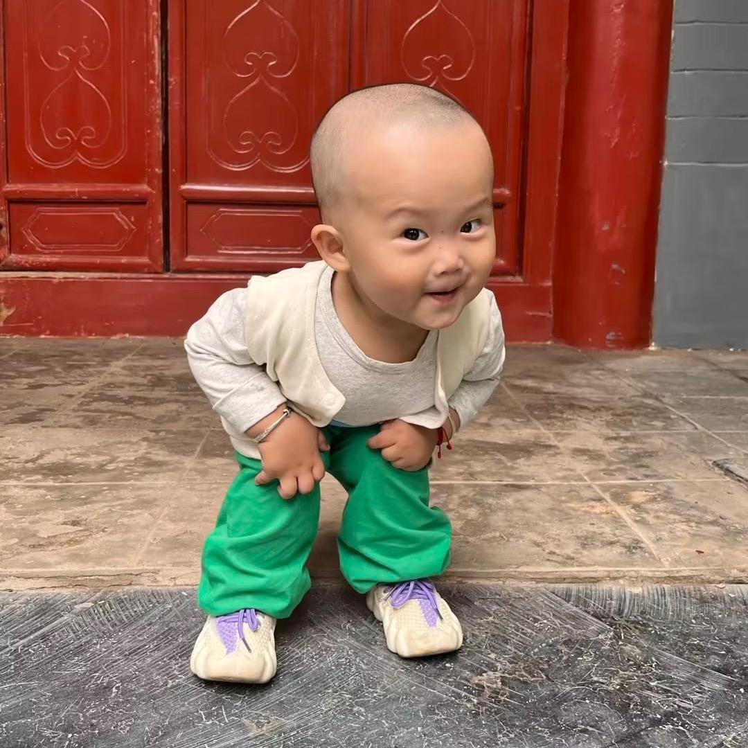 小光头臻宝儿