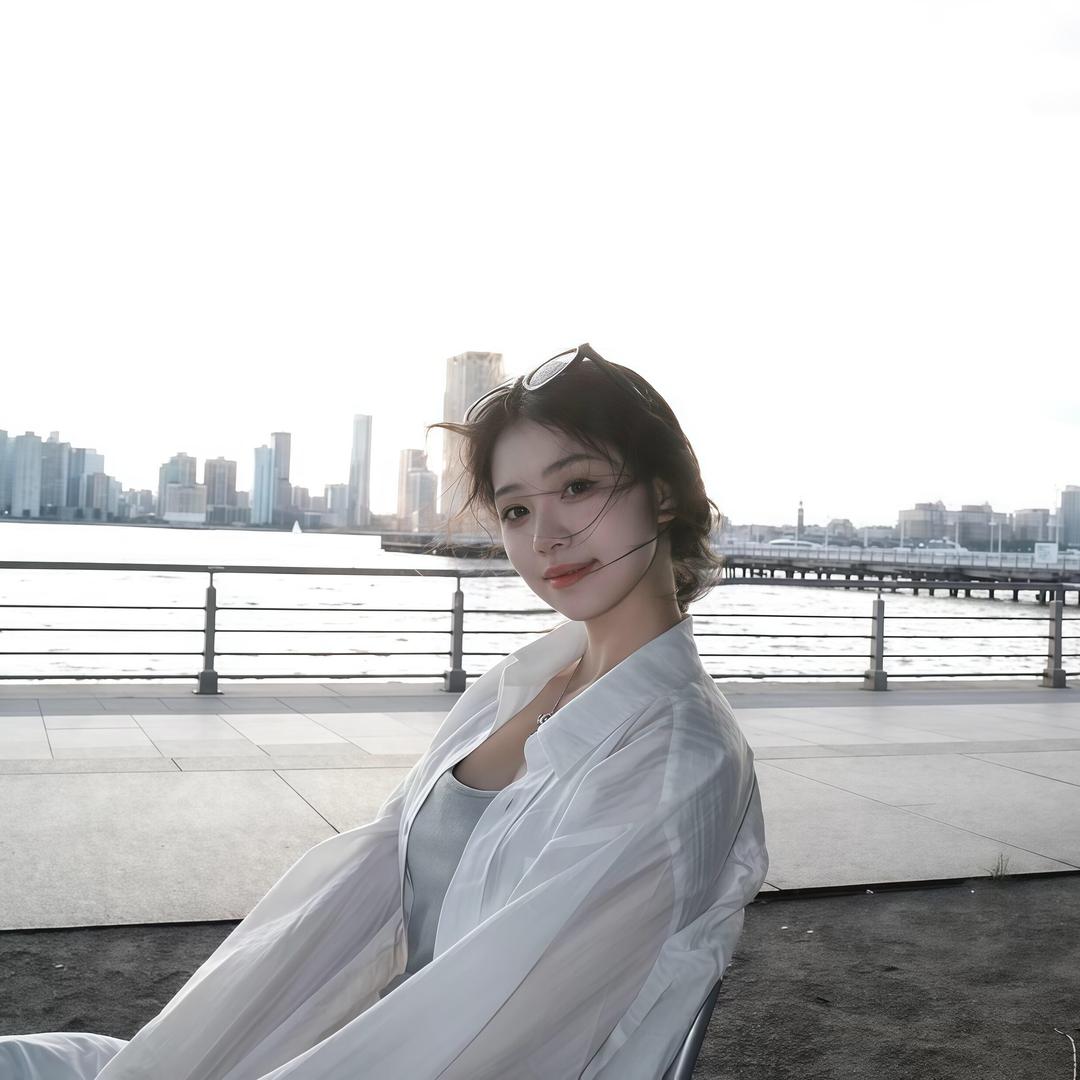 是阿裔吖 👗👗