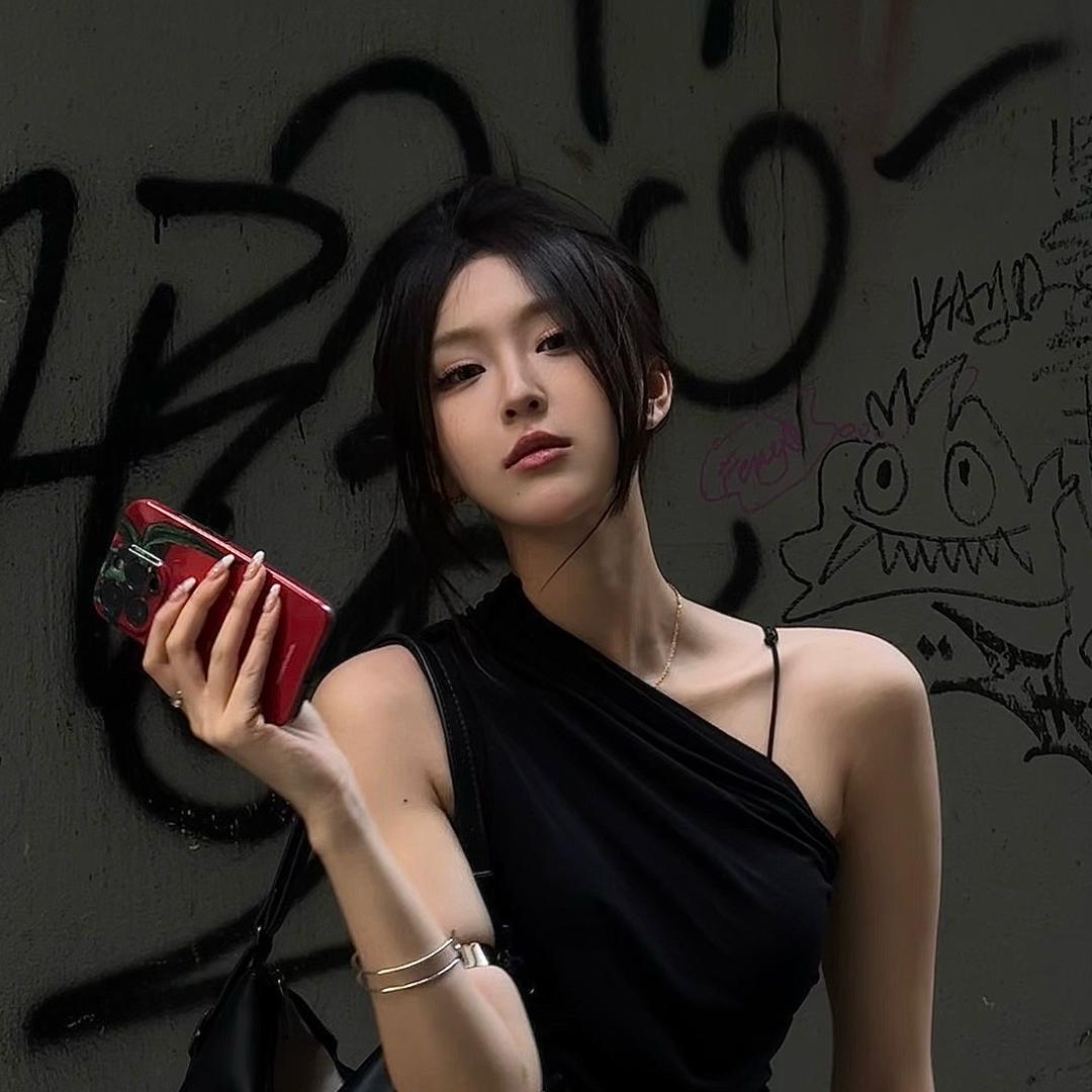 小蛮viki