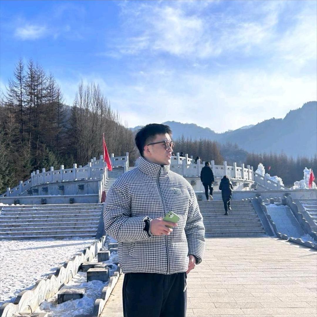 墨镜学长五年制专转本（博宁知优）