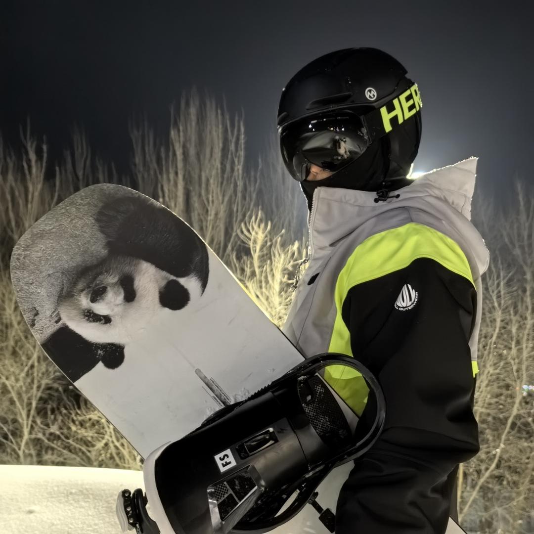 大大大大浩🏂（丁香湖滑雪约课）