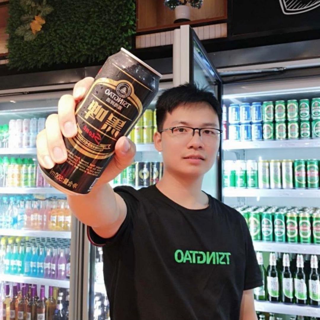 广西公文包+青岛啤酒-小秦