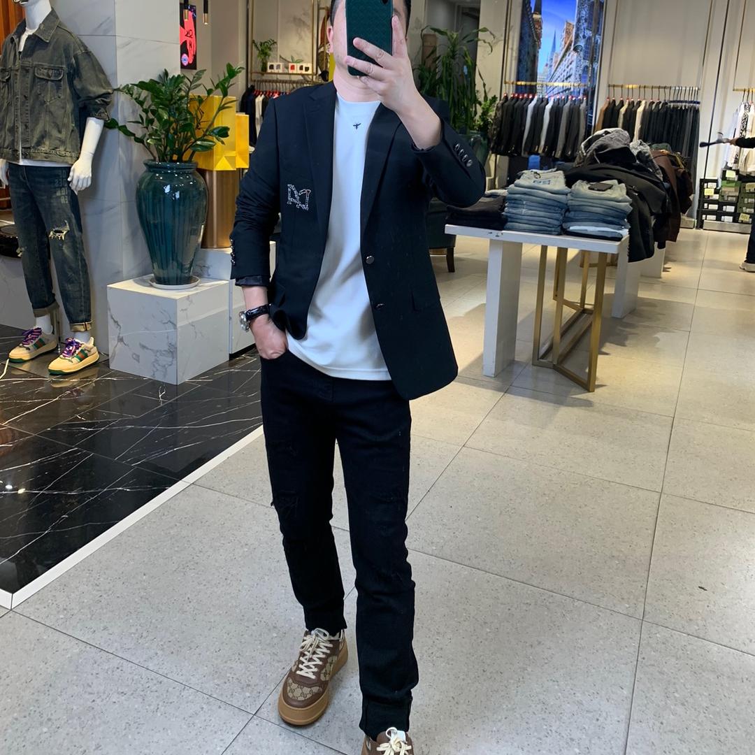 精品 男装 店
