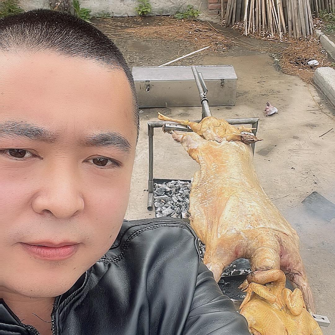 （东月齐市炭火烤肉）（沈大脑袋烤全羊）