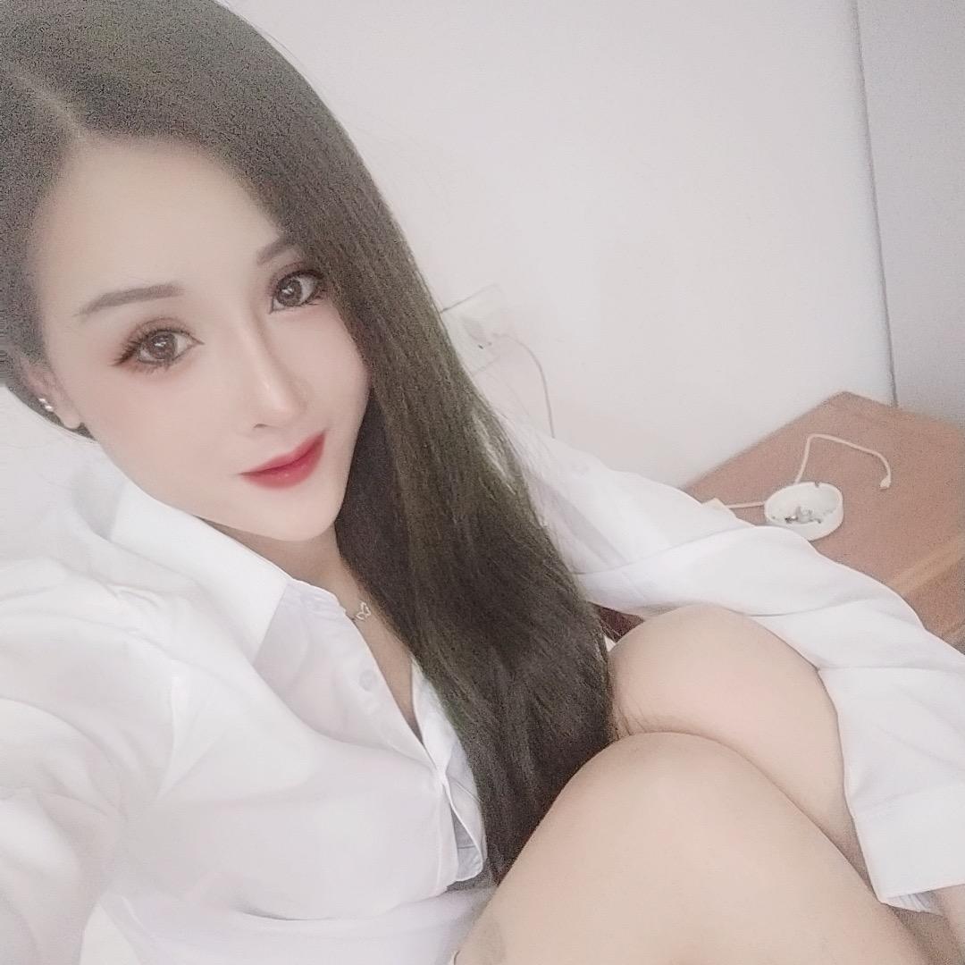 活泼开朗的小燕子格格