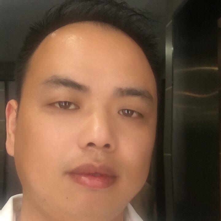游泳健身郑豪