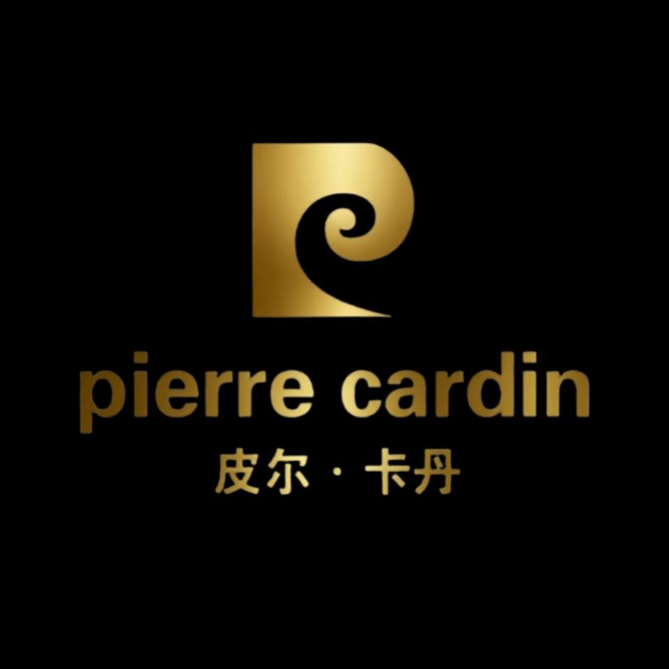皮尔卡丹浪奔女装专卖店