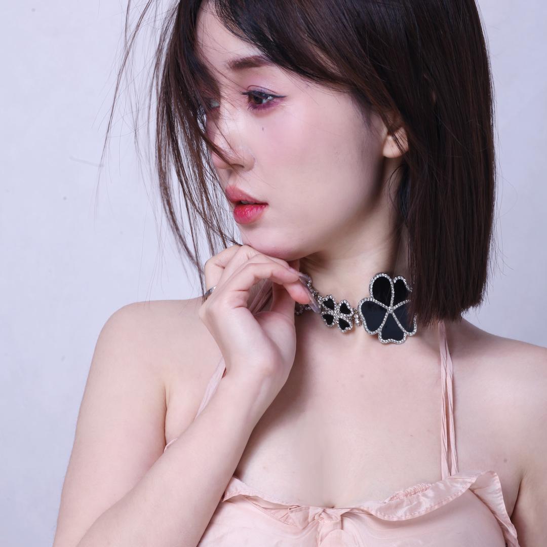 老板娘璐璐（管理身材版）