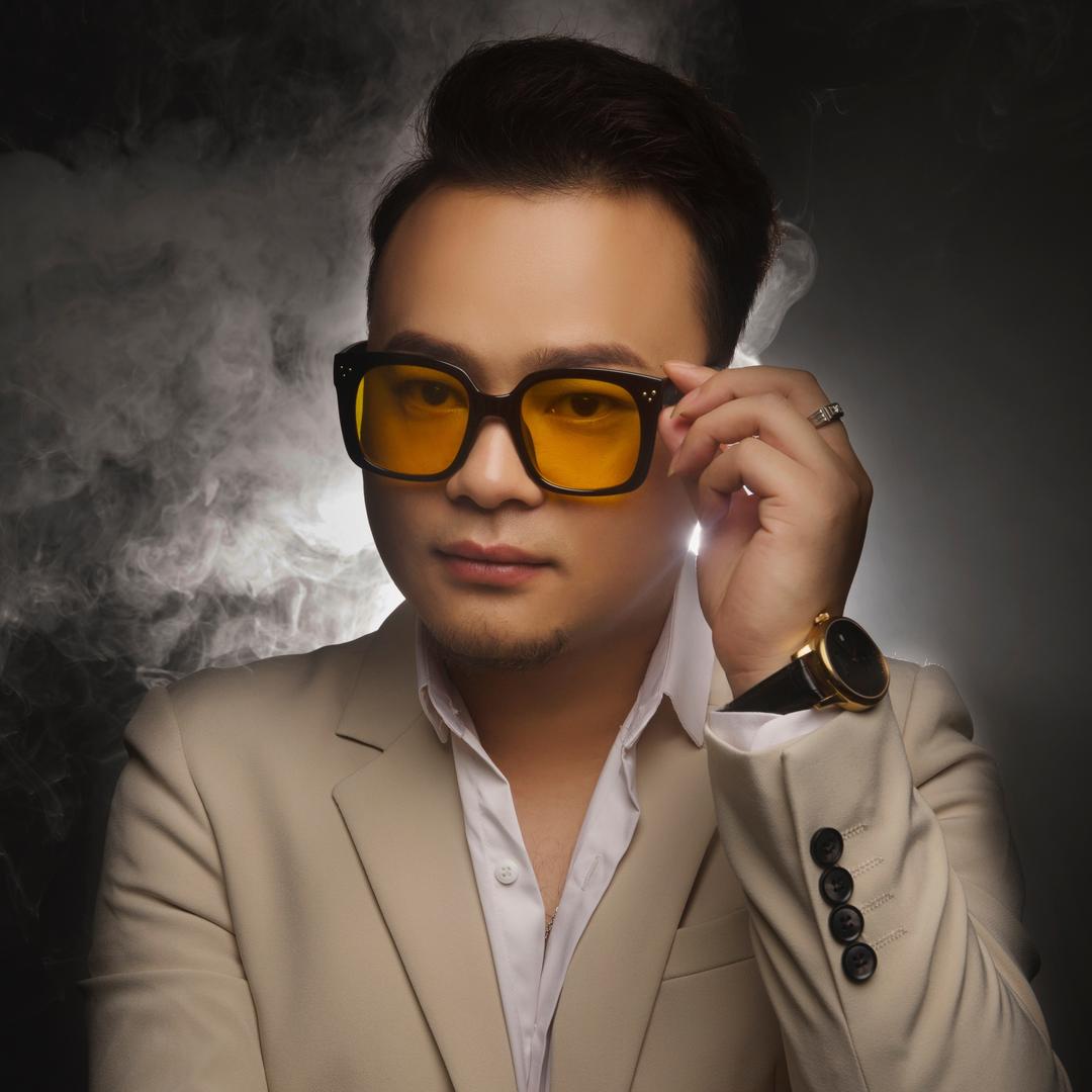 中山发型师艾伦