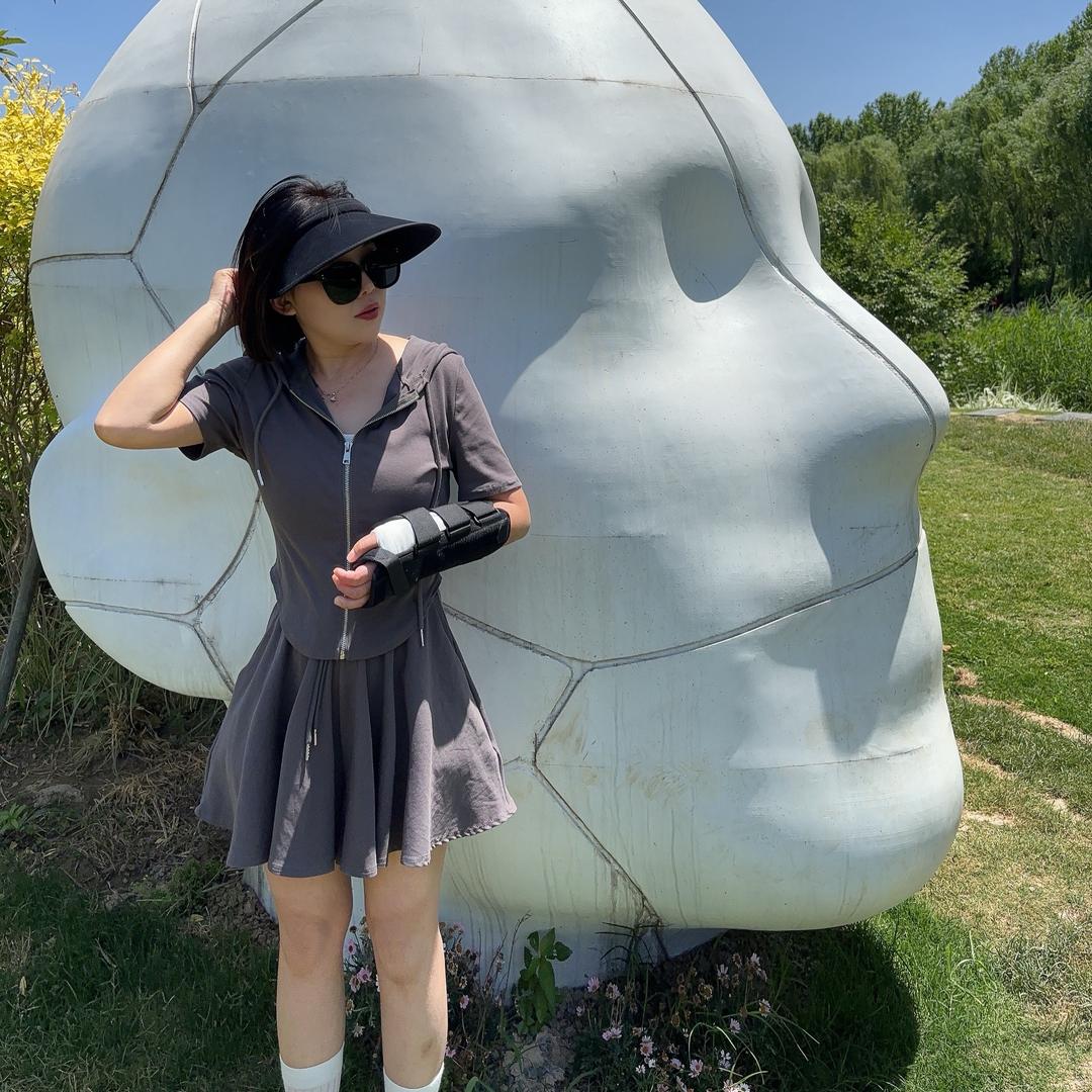 珠宝小姐姐玲玲