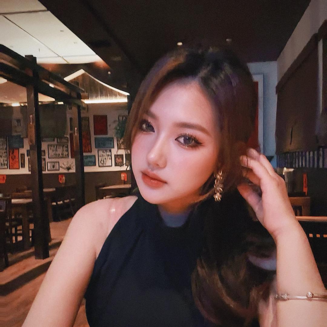 灯塔辽峰，巨玫瑰葡萄