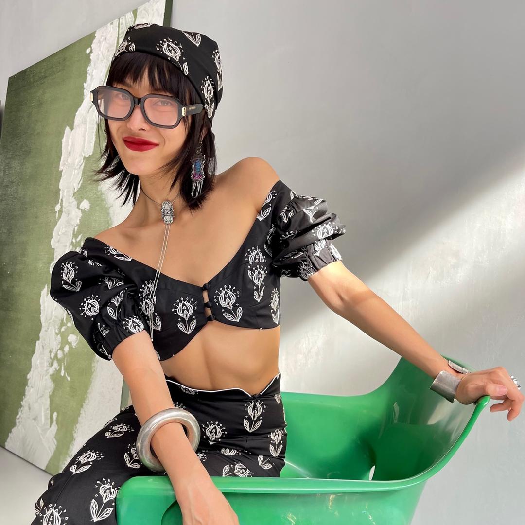 小江和他们